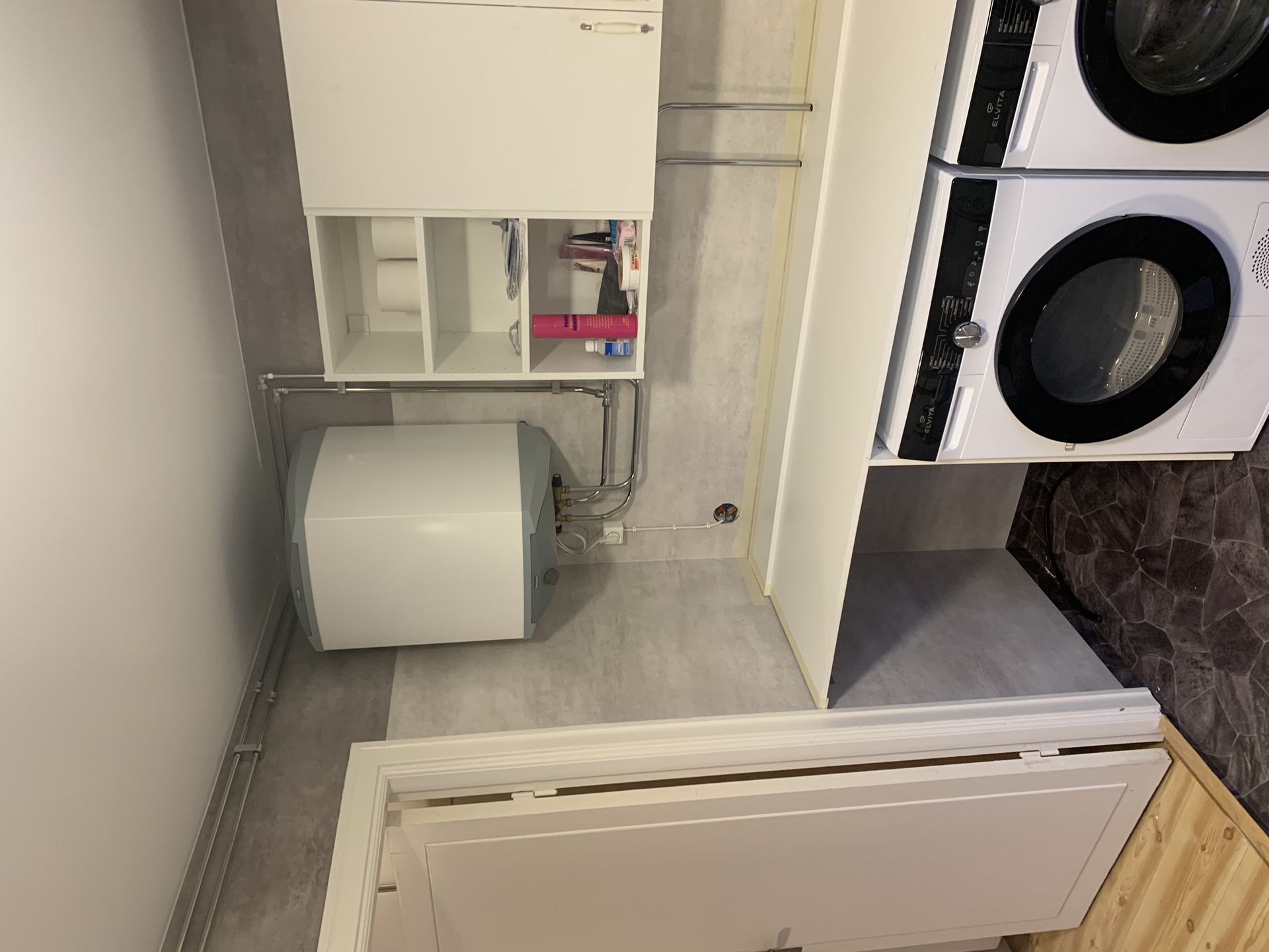 Bathroom Bjorkhult by JB Build and Fix Ltd, Dorset