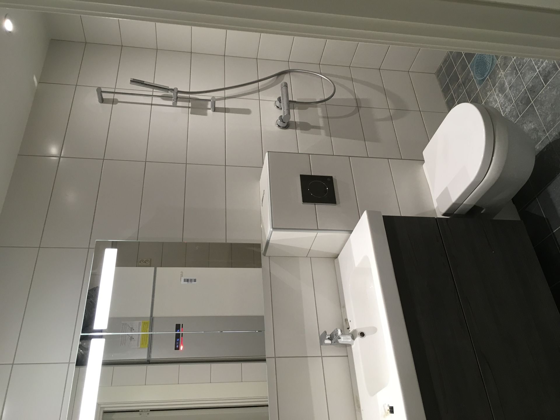 Bathrooms Tegefjell by JB Build and Fix Ltd, Dorset