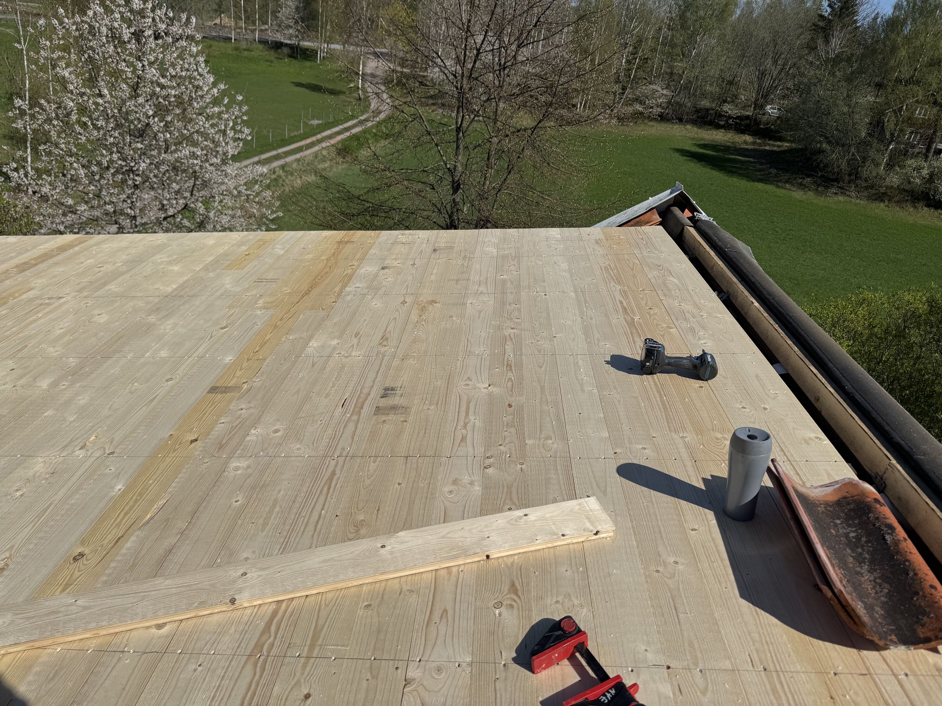 Roof Lillabjarsvik by JB Build and Fix Ltd, Dorset