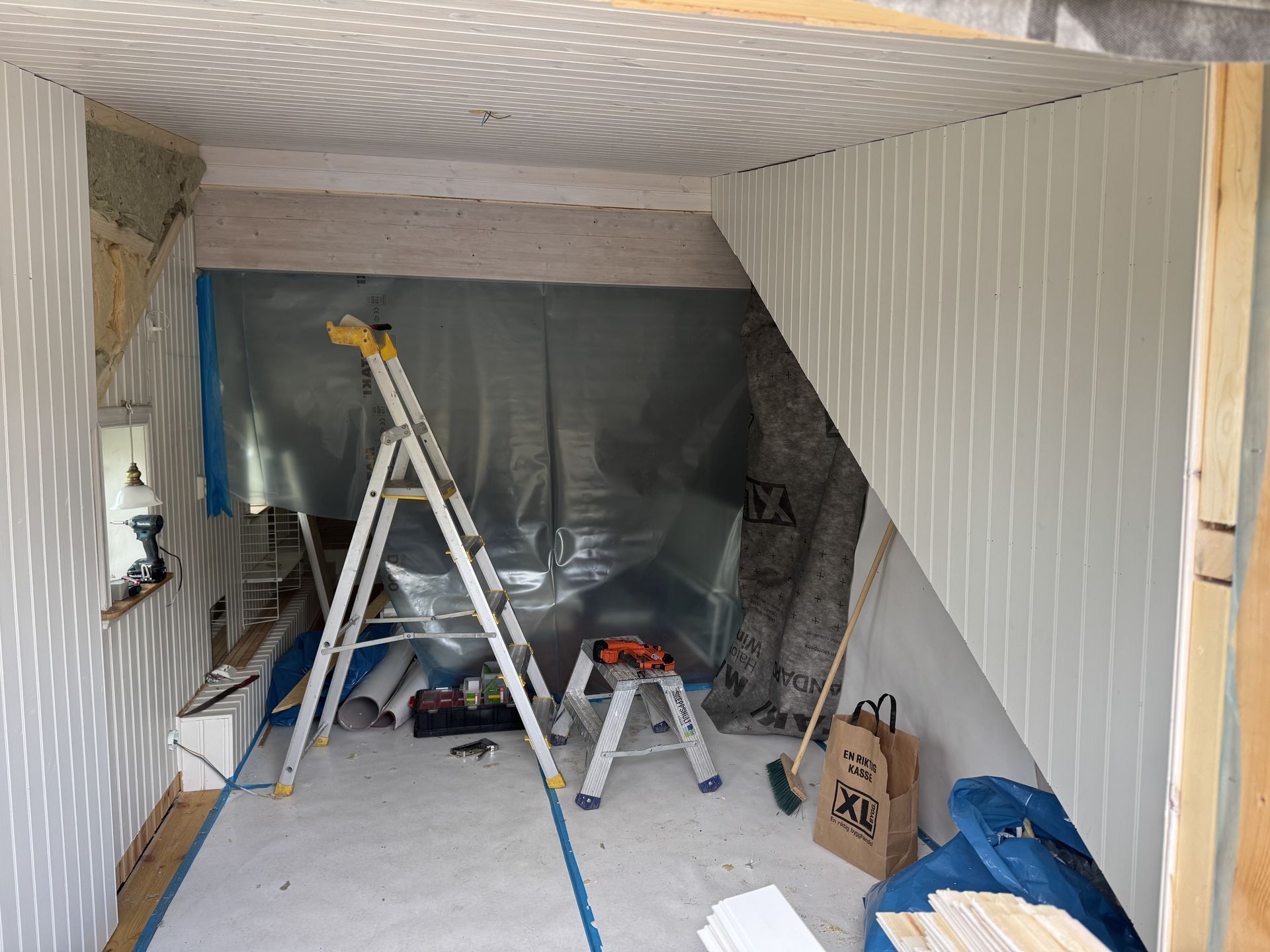 Roof Lillabjarsvik by JB Build and Fix Ltd, Dorset